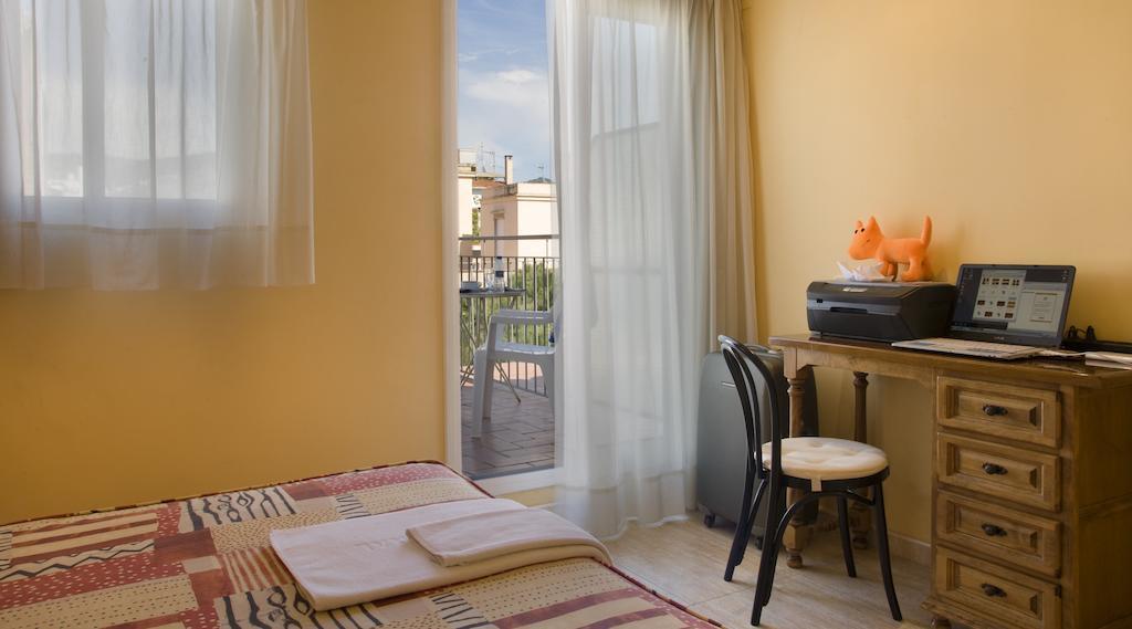 Hotel Central Normandie Sitges Rum bild